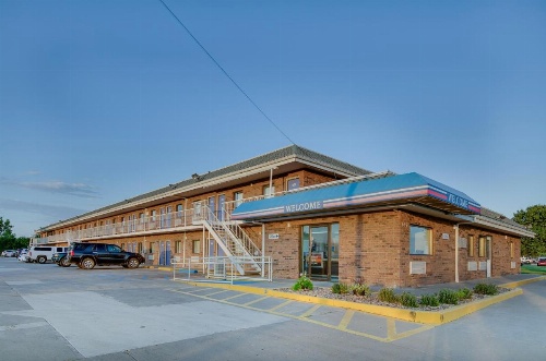 Motel 6-Salina, KS image 12