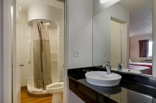 Motel 6-Salina, KS image 25