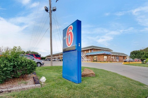Motel 6-Salina, KS image 44
